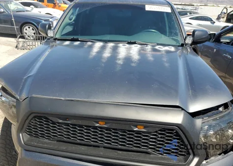 2014 Toyota Tacoma Double Cab Prerunner z USA, uszkodzony, nr VIN 3TMJU4GN3EM168902